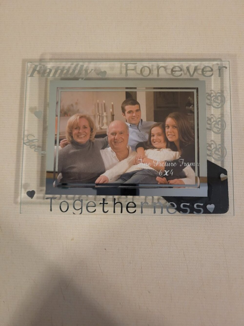 NWT Glass “Family Forever Togetherness” 4x6 Picture Frame Photo Frame